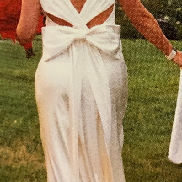 Nicole Miller wedding gown